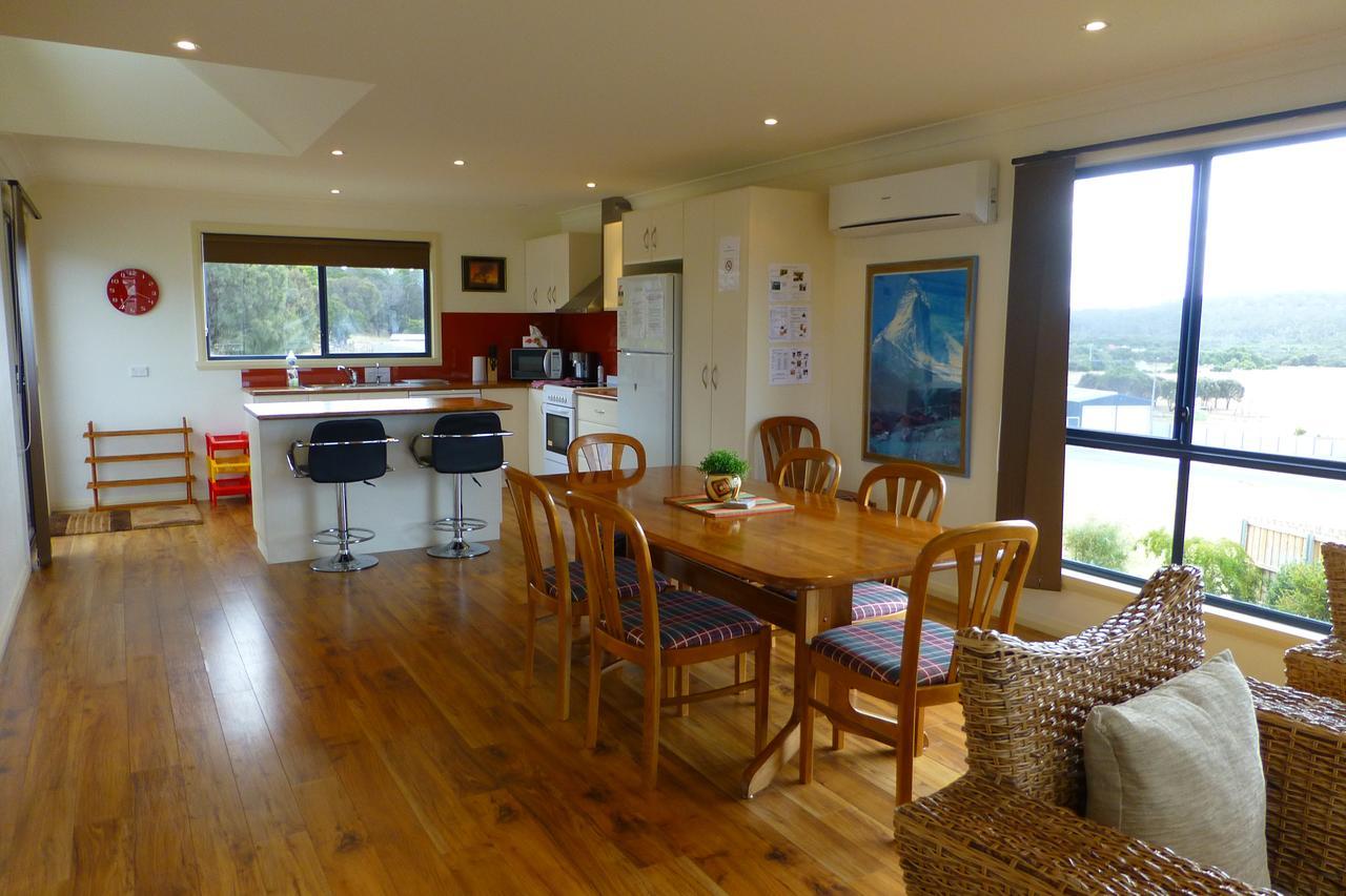 Villa Hazards View Retreat Coles Bay Exterior foto